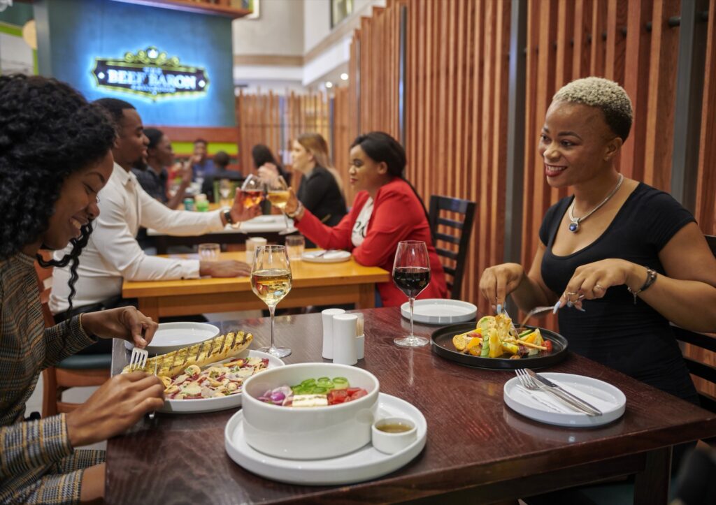 Guests dining at the Beef Baron Grillhouse, Metcourt Umfolozi